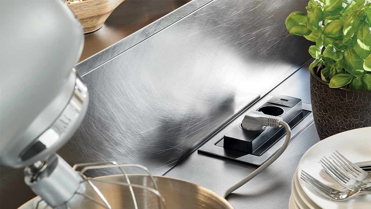 prise electrique integre plan de travail cuisine
